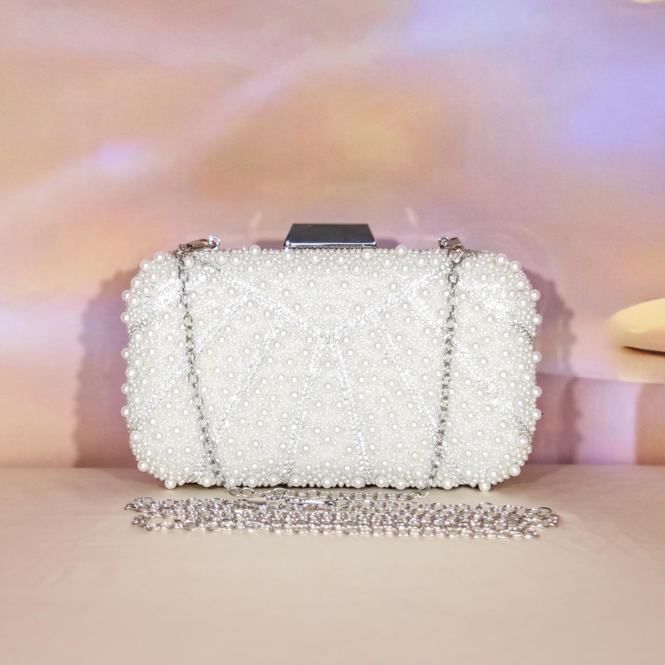 New square pearl dinner women s handbag diamond-encrusted banquet clutch bag dress evening bag women s bag белый
New square pearl dinner women s handbag diamond-encrusted banquet clutch bag dress evening bag women s bag белый