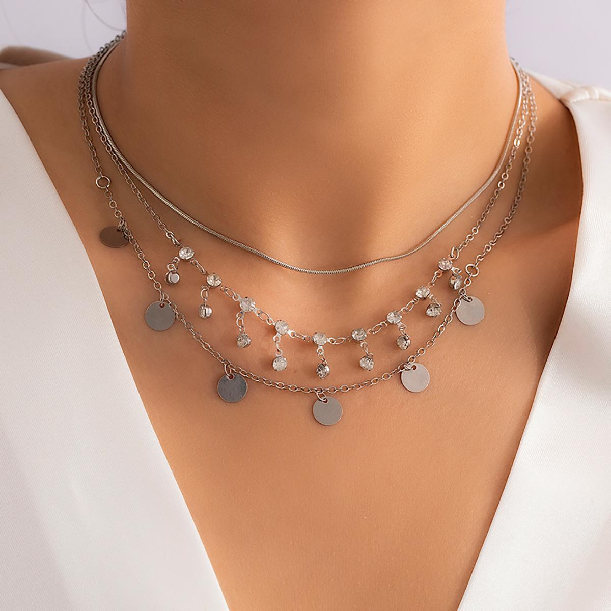 Stylish multi-layer pearl pendant jewelry, simple rhinestone claw chain fringed ins wind necklace women See details
Stylish multi-layer pearl pendant jewelry, simple rhinestone claw chain fringed ins wind necklace women See details