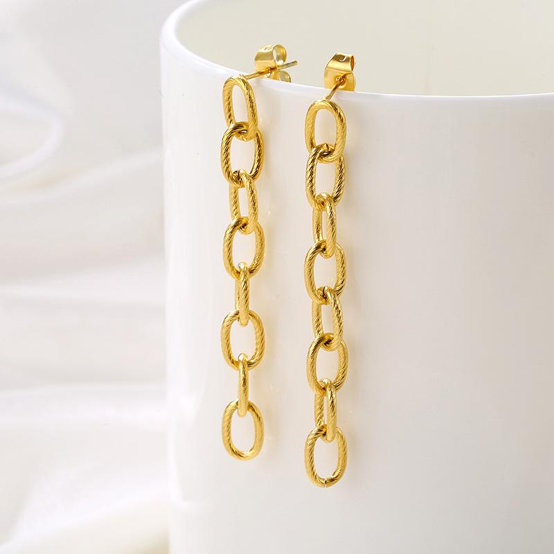 Retro Metal Chain Stud Earrings: European & American Style, Simple & Versatile Stainless Steel Design 18K золотой
Retro Metal Chain Stud Earrings: European & American Style, Simple & Versatile Stainless Steel Design 18K золотой