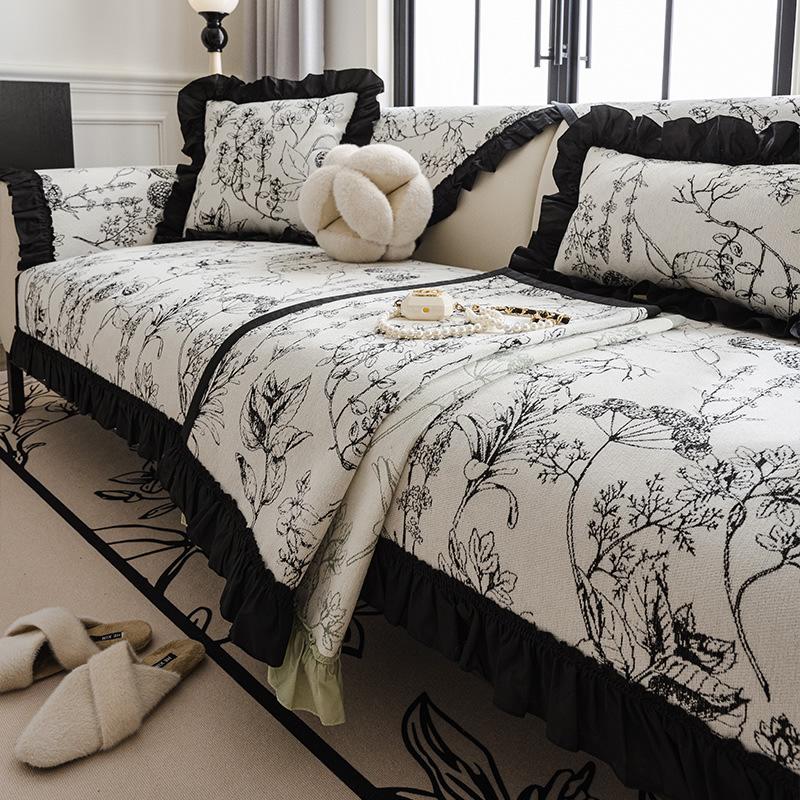French Romantic Style Sofa Cushion Universal All Seasons High-end Chenille Non-slip Straight Row Popular Lace Sofa Towel 90*160cm
French Romantic Style Sofa Cushion Universal All Seasons High-end Chenille Non-slip Straight Row Popular Lace Sofa Towel 90*160cm
