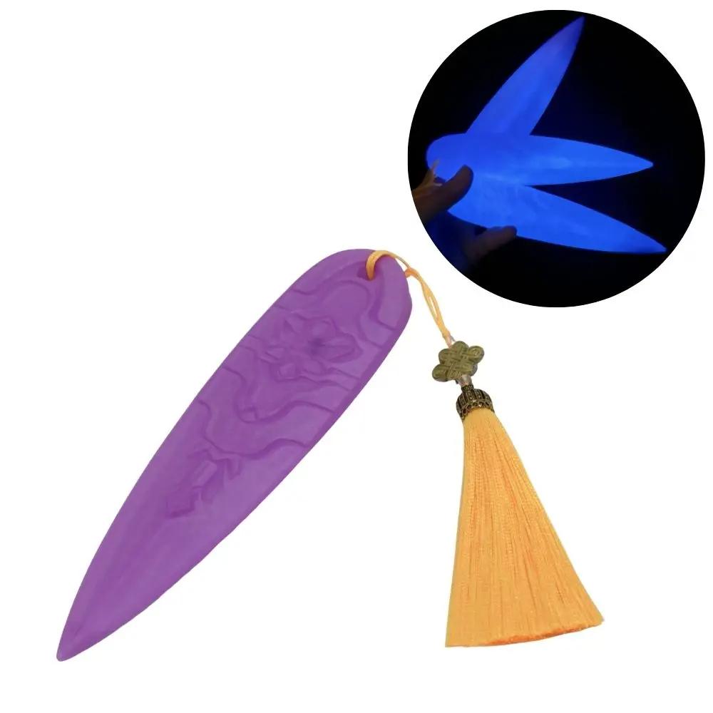 Kpop Demon Hunters Zoey Cosplay Lights Dart Weapons Roleplay Props for Girl Group Idol Halloween Carnival Costume Accessories фіолетовий
Kpop Demon Hunters Zoey Cosplay Lights Dart Weapons Roleplay Props for Girl Group Idol Halloween Carnival Costume Accessories фіолетовий