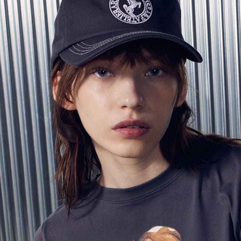 ART SPEAK HOUSE HORSE SYMBOL 5PANEL cap, CHARCOAL FREE
ART SPEAK HOUSE HORSE SYMBOL 5PANEL cap, CHARCOAL FREE