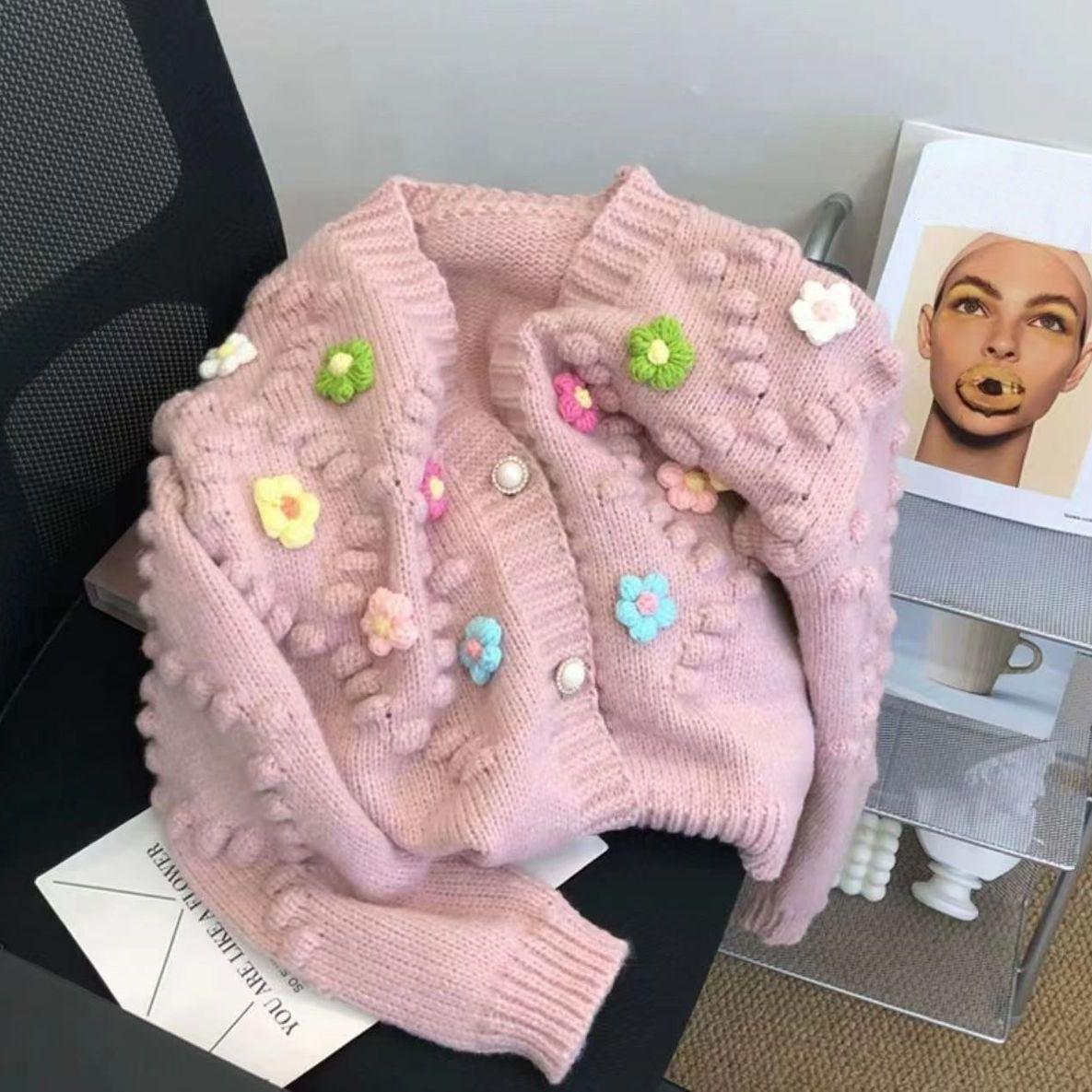 Solid Color Three-dimensional Flower Single-breasted Cardigan Sweater Women 2026 Autumn New Loose Long-sleeved Knitted Sweater One Size рожевий
Solid Color Three-dimensional Flower Single-breasted Cardigan Sweater Women 2026 Autumn New Loose Long-sleeved Knitted Sweater One Size рожевий