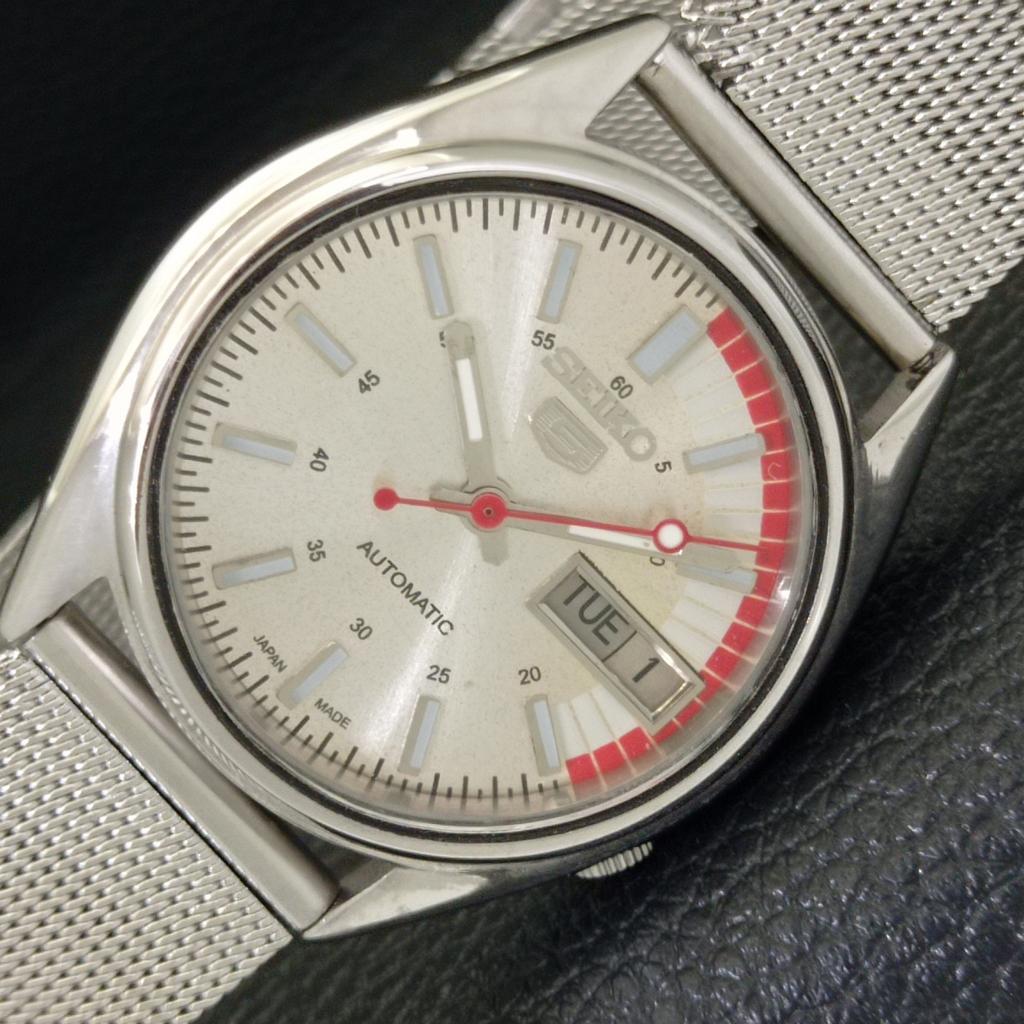 Б/У винтажные мужские часы SEIKO 5 AUTOMATIC 7019A из Японии с серебряным циферблатом a434556-2 R121-a434556
Б/У винтажные мужские часы SEIKO 5 AUTOMATIC 7019A из Японии с серебряным циферблатом a434556-2 R121-a434556