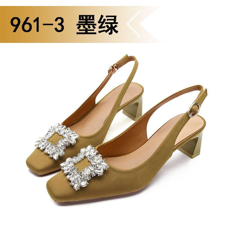 Baotou sandals summer medium heel thick heel fairy style single shoes square head Roman shu high heels 40
Baotou sandals summer medium heel thick heel fairy style single shoes square head Roman shu high heels 40