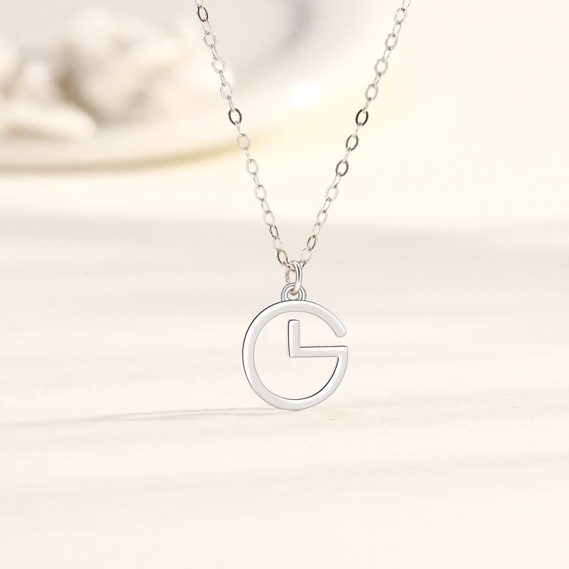 Простое ожерелье с буквой G, модные ювелирные изделия, модный кулон, легкая роскошь, нишевый дизайн, чувство, ключичная цепочка
Простое ожерелье с буквой G, модные ювелирные изделия, модный кулон, легкая роскошь, нишевый дизайн, чувство, ключичная цепочка