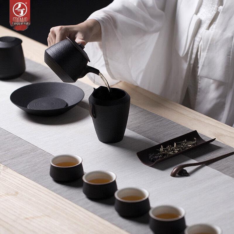 Wanqiantang Chinese Ceramic Kung Fu Tea Set
Wanqiantang Chinese Ceramic Kung Fu Tea Set