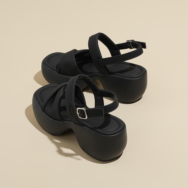 Platform sandals women s summer new one-word with soft-soled shoes toe holiday wind open toe wedge heel casual Roman shoes 40 чорний
Platform sandals women s summer new one-word with soft-soled shoes toe holiday wind open toe wedge heel casual Roman shoes 40 чорний