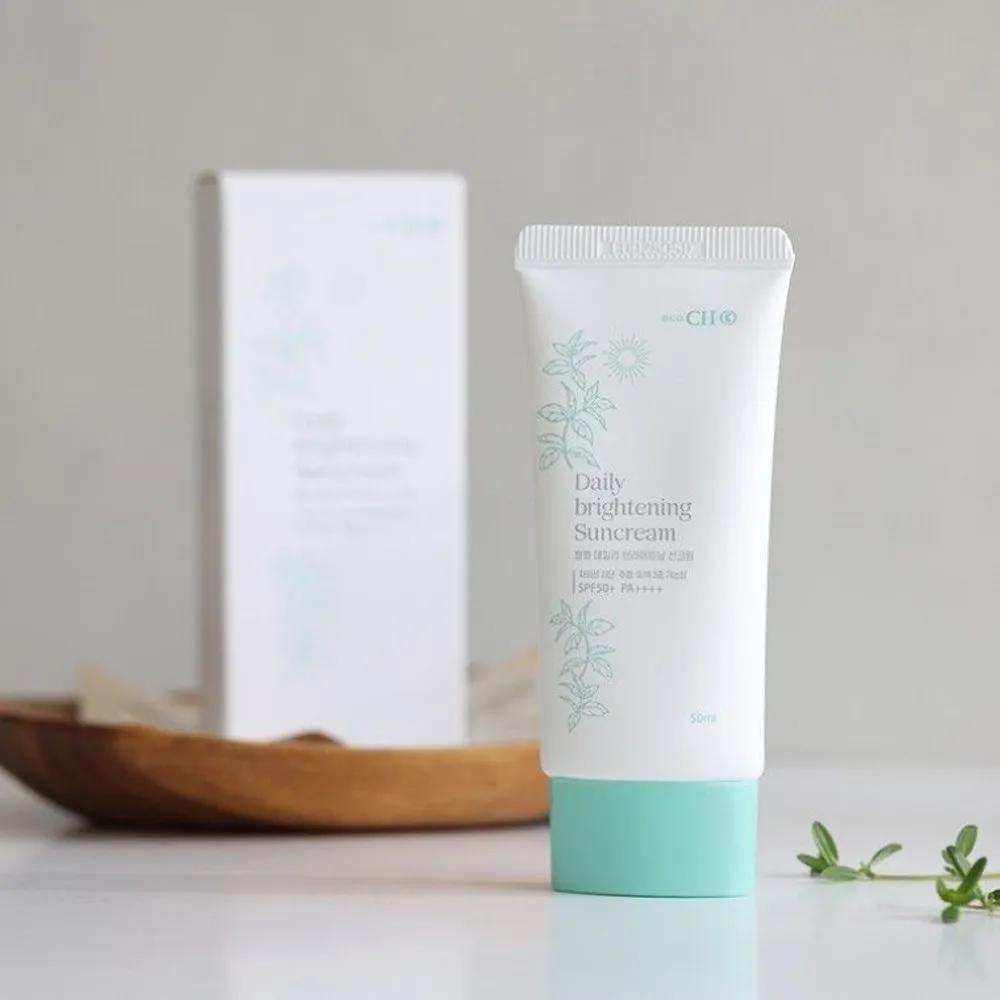 Whitening & Anti-wrinkle Cheonghwa Daily Brightening Sun Cream 50ml 10 Pieces
Whitening & Anti-wrinkle Cheonghwa Daily Brightening Sun Cream 50ml 10 Pieces