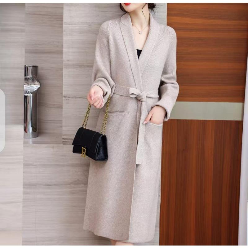 Осень и зима новый длинный кардиган на бретелях, интеллектуальный темперамент, свободный большой размер, вязаный кардиган One size
Осень и зима новый длинный кардиган на бретелях, интеллектуальный темперамент, свободный большой размер, вязаный кардиган One size