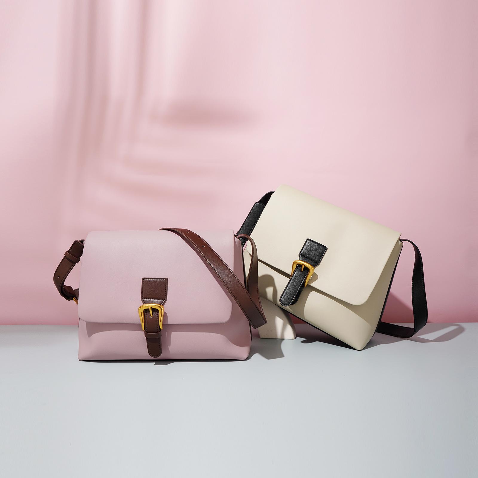 New Cowhide Small Square Bag Simple Commuter Casual Shoulder Messenger Bag Underarm Bag
New Cowhide Small Square Bag Simple Commuter Casual Shoulder Messenger Bag Underarm Bag