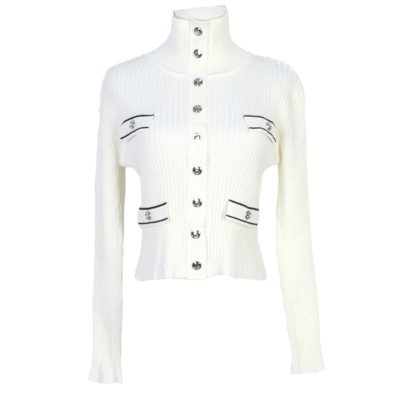 Женский вязаный кардиган в французском стиле 2024 облегающего кроя, с цветными блоками и полосками, с высоким воротом и длинными рукавами, для осени/зимы Medium
Женский вязаный кардиган в французском стиле 2024 облегающего кроя, с цветными блоками и полосками, с высоким воротом и длинными рукавами, для осени/зимы Medium