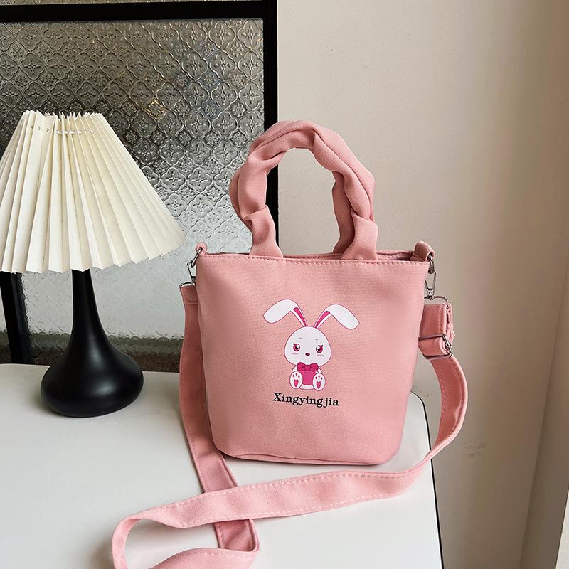 2024 summer new simple fashion messenger bag women s fashion tote bag female student niche design handbag women рожевий
2024 summer new simple fashion messenger bag women s fashion tote bag female student niche design handbag women рожевий