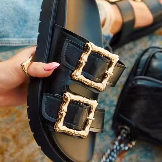 Platform sandals women s 25 summer new foreign trade large size double-breasted buckle with metal buckle European and American casual outer wear cool 43 чорний
Platform sandals women s 25 summer new foreign trade large size double-breasted buckle with metal buckle European and American casual outer wear cool 43 чорний