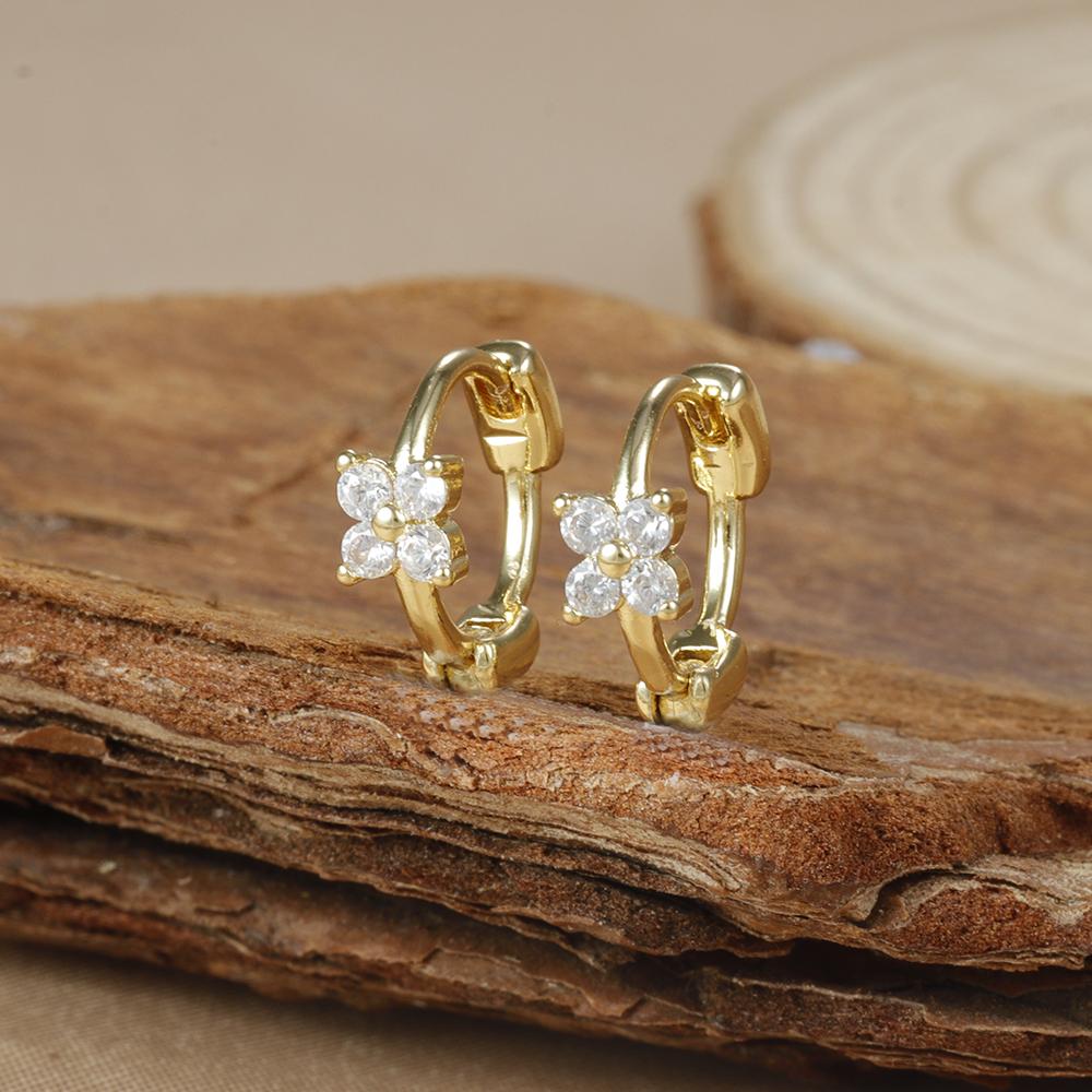 2PCS New Design Crystal Zircon Stainless Steel Hoop Earring Set For Women 18K Gold Plated Square Earring Piercing Jewelry aretes
2PCS New Design Crystal Zircon Stainless Steel Hoop Earring Set For Women 18K Gold Plated Square Earring Piercing Jewelry aretes