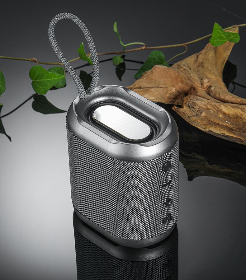 Мини-динамик Bluetooth с фирменным логотипом, USB, поддержкой карт памяти и объемным звуком, сабвуфер M6 серый
Мини-динамик Bluetooth с фирменным логотипом, USB, поддержкой карт памяти и объемным звуком, сабвуфер M6 серый