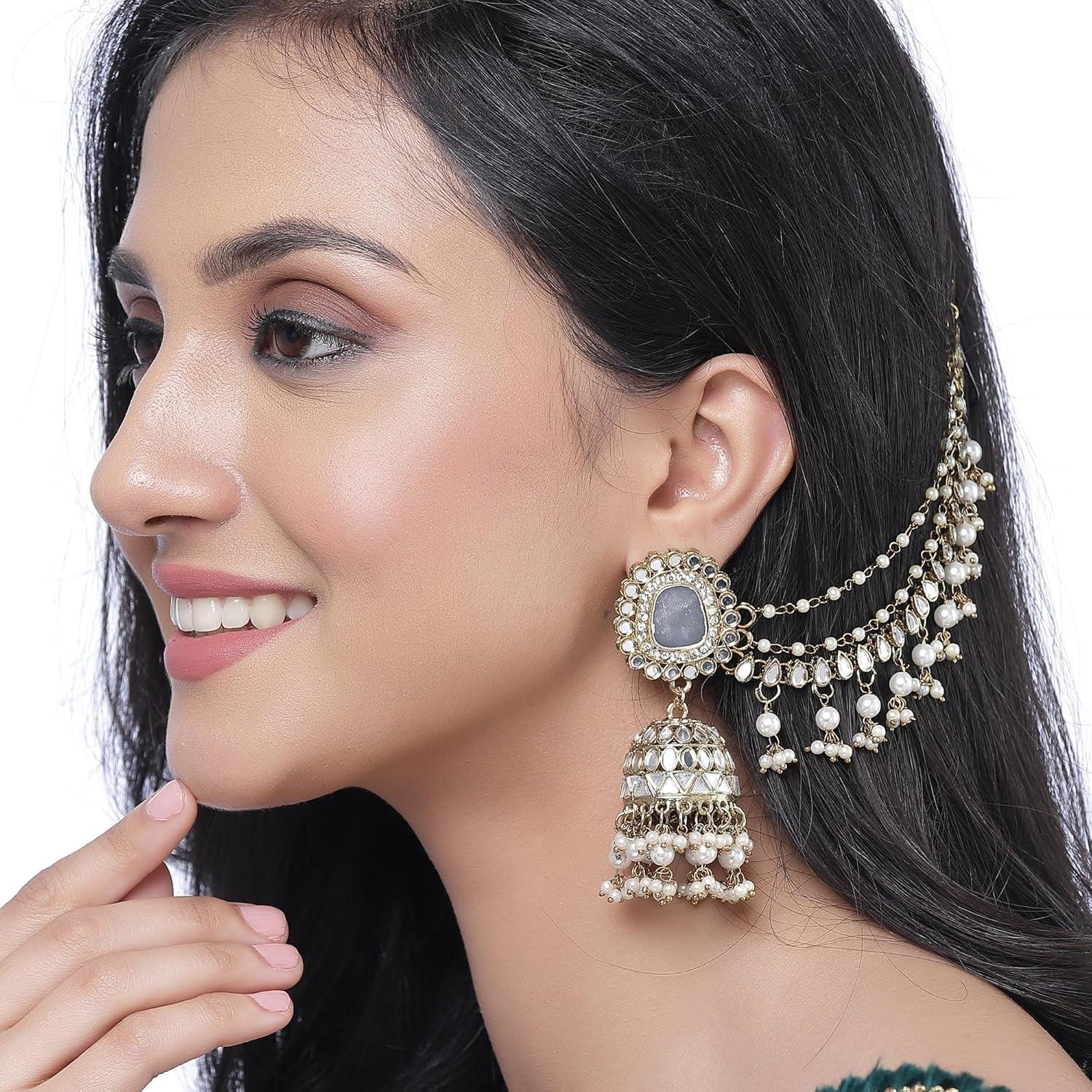 Традиционные Стильные Позолоченные Серьги Джумки Джумка Бахубали с Полками и Жемчугом для Девочек Onesize золотой
Традиционные Стильные Позолоченные Серьги Джумки Джумка Бахубали с Полками и Жемчугом для Девочек Onesize золотой