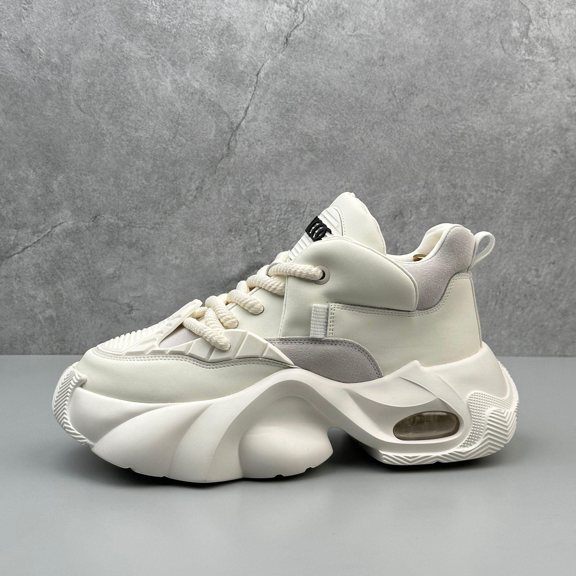 Мужские повседневные туфли на платформе для пап, новые весенние туфли на шнуровке, увеличивающие рост, модные однотонные низкие кроссовки 44
Мужские повседневные туфли на платформе для пап, новые весенние туфли на шнуровке, увеличивающие рост, модные однотонные низкие кроссовки 44