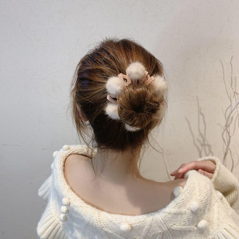 Design Girls Bird Nest Bun Maker Korean Style Hair Claw Women Ponytail Buckle Velvet Hair Ring
Design Girls Bird Nest Bun Maker Korean Style Hair Claw Women Ponytail Buckle Velvet Hair Ring
