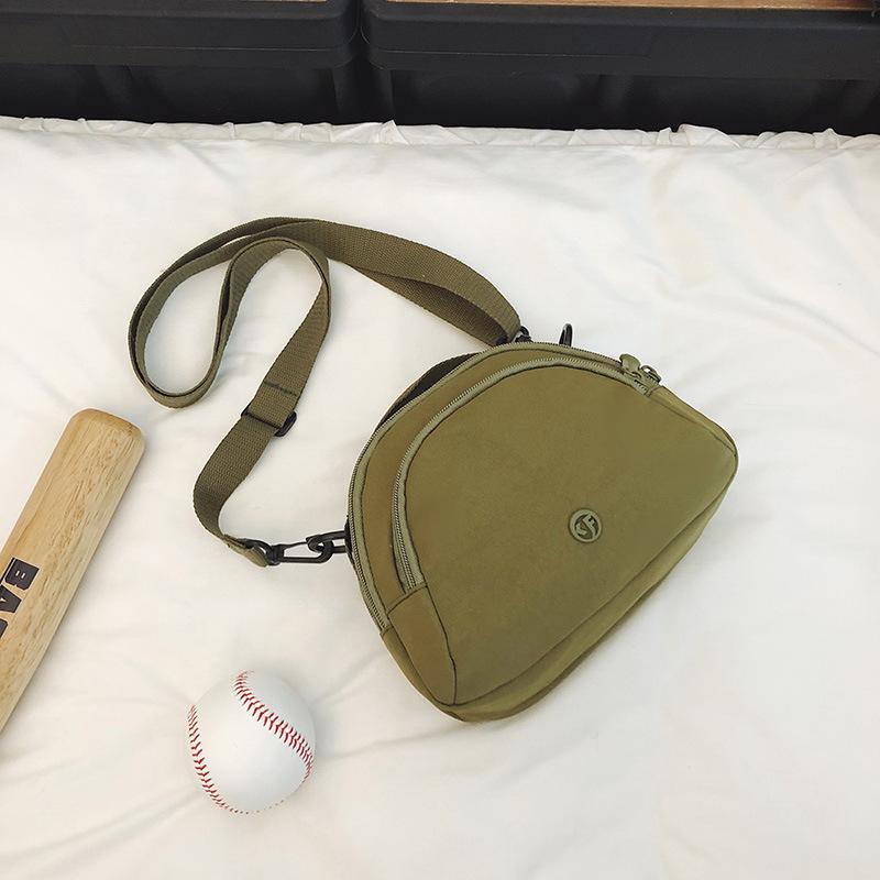 Hong Kong Style Women S Small Satchel Trendy Simple Messenger Bag Casual Small Round Bag Tooling Style Couple Shoulder Nylon Bag зелений
Hong Kong Style Women S Small Satchel Trendy Simple Messenger Bag Casual Small Round Bag Tooling Style Couple Shoulder Nylon Bag зелений