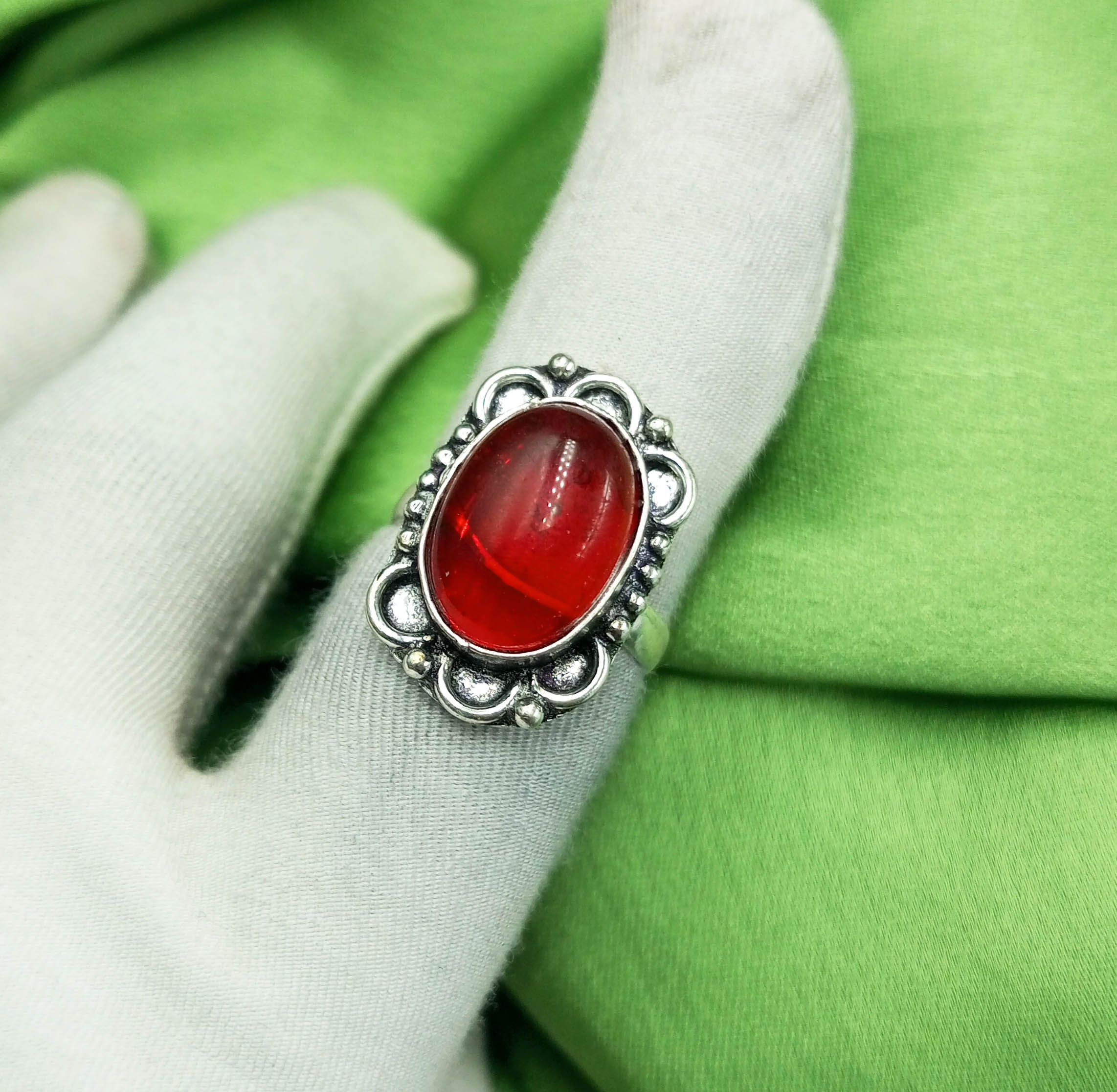 Гранатовый драгоценный камень 925 пробы с серебряным покрытием US SZ 9 Ring MM-R202
Гранатовый драгоценный камень 925 пробы с серебряным покрытием US SZ 9 Ring MM-R202