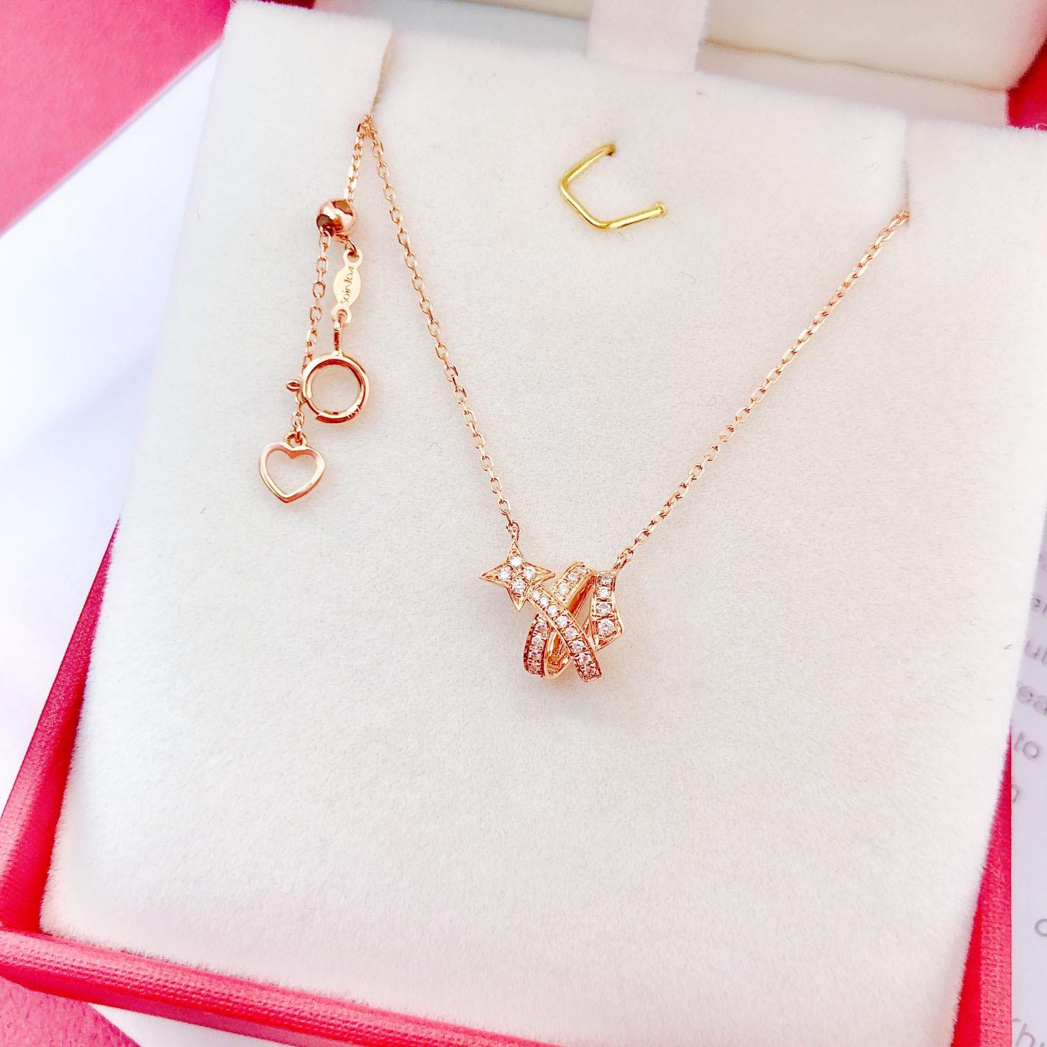 S925 Sterling Silver Diamond Pendant Korean Luxury Clavicle Necklace Set - Chic & Versatile Fashion 925 Silver
S925 Sterling Silver Diamond Pendant Korean Luxury Clavicle Necklace Set - Chic & Versatile Fashion 925 Silver