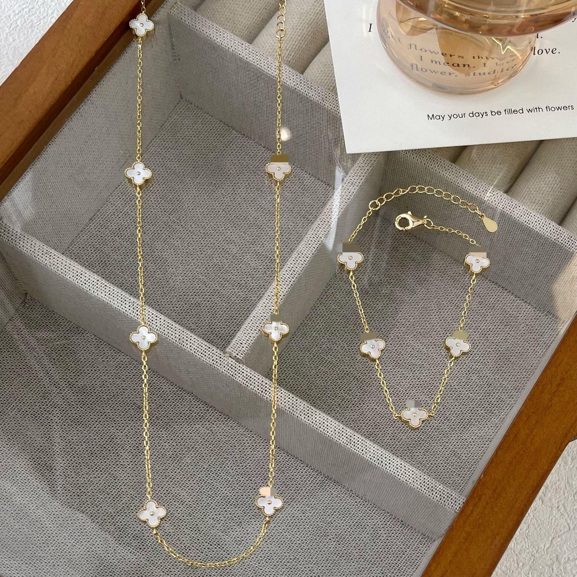 S925 Sterling Silver Gold-Plated Floral Shell Bracelet: Versatile, Elegant, High-End Design 925 Silver
S925 Sterling Silver Gold-Plated Floral Shell Bracelet: Versatile, Elegant, High-End Design 925 Silver