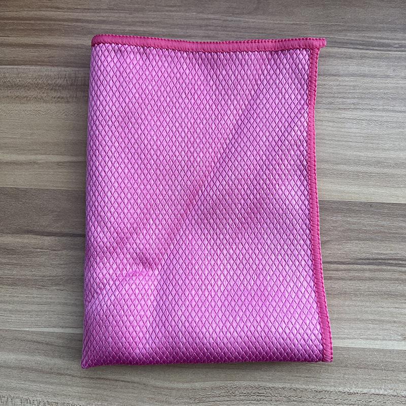 Fish Scale Edge Absorbent Cleaning Cloth - Thick, Traceless, High-Efficiency for Kitchen, Glass, and Mirrors. 25*25CM - 1 Piece
Fish Scale Edge Absorbent Cleaning Cloth - Thick, Traceless, High-Efficiency for Kitchen, Glass, and Mirrors. 25*25CM - 1 Piece