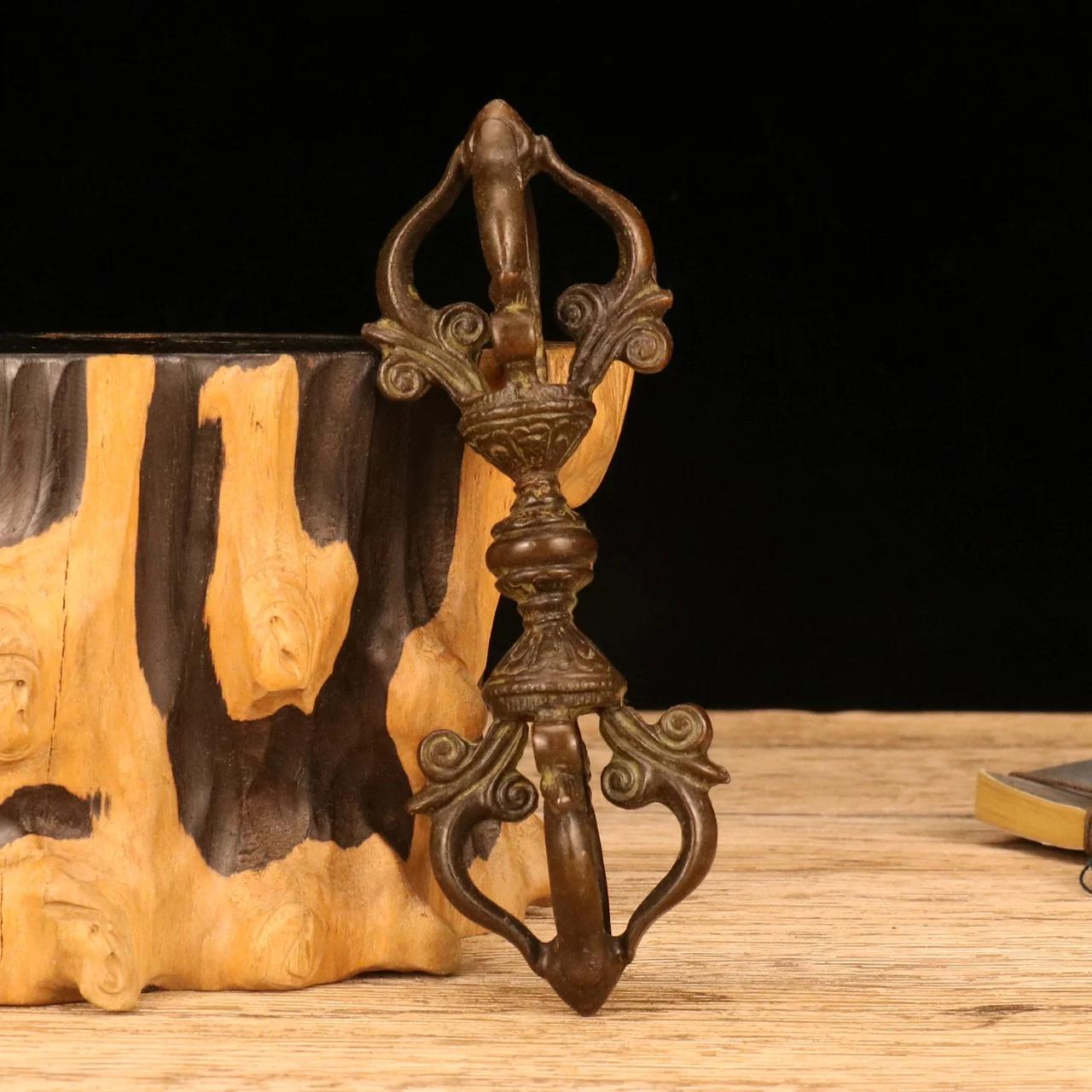 Тибетский буддизм Тибетское серебро Ваджра-пестик Держатель Пхурба Статуэтка Фаци Красная медь CHINA
Тибетский буддизм Тибетское серебро Ваджра-пестик Держатель Пхурба Статуэтка Фаци Красная медь CHINA