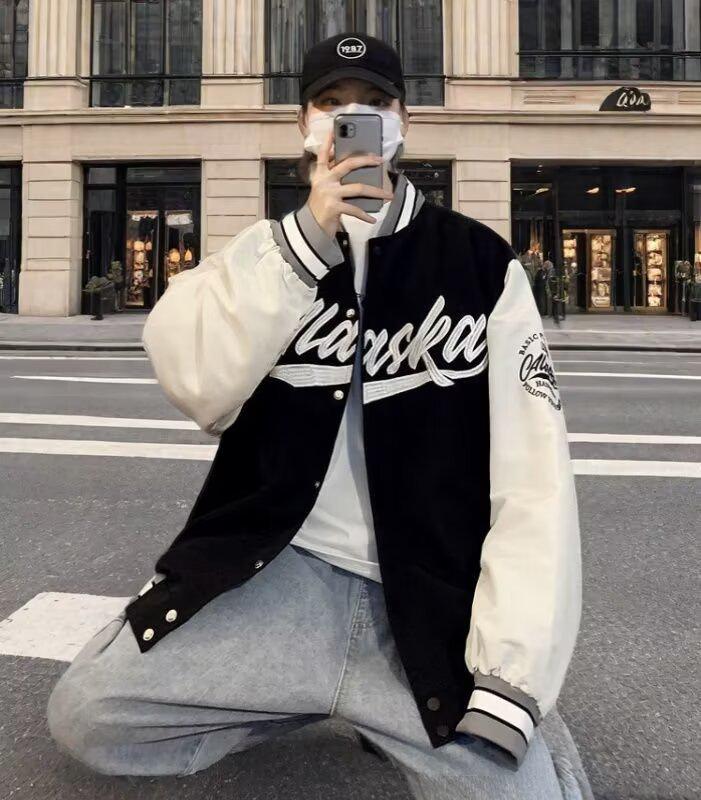 Men s Trendy Color Block Baseball Jacket with Embroidery - Spring/Autumn Hong Kong Style 3XL
Men s Trendy Color Block Baseball Jacket with Embroidery - Spring/Autumn Hong Kong Style 3XL