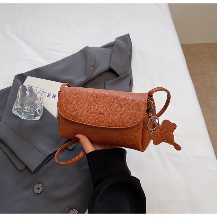 High-quality soft leather pebbled bag women s 2025 new popular one-shoulder underarm bag trendy crossbody bag коричневый
High-quality soft leather pebbled bag women s 2025 new popular one-shoulder underarm bag trendy crossbody bag коричневый