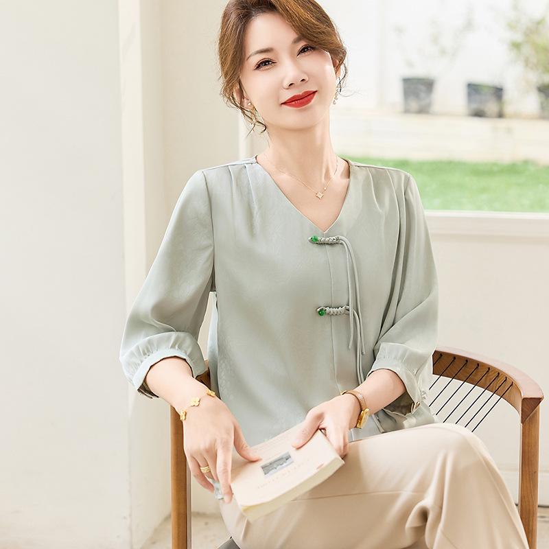 Stylish Summer Chinese V-Neck Chiffon Top for Middle-Aged and Elderly Women XL (120-135 lbs) светло-зеленый
Stylish Summer Chinese V-Neck Chiffon Top for Middle-Aged and Elderly Women XL (120-135 lbs) светло-зеленый