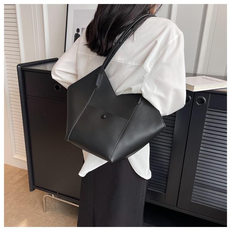 Сумки Commute большой емкости подмышками, новые модные сумки на одно плечо, летняя популярная сумка-тоут из искусственной кожи с текстурой
Сумки Commute большой емкости подмышками, новые модные сумки на одно плечо, летняя популярная сумка-тоут из искусственной кожи с текстурой