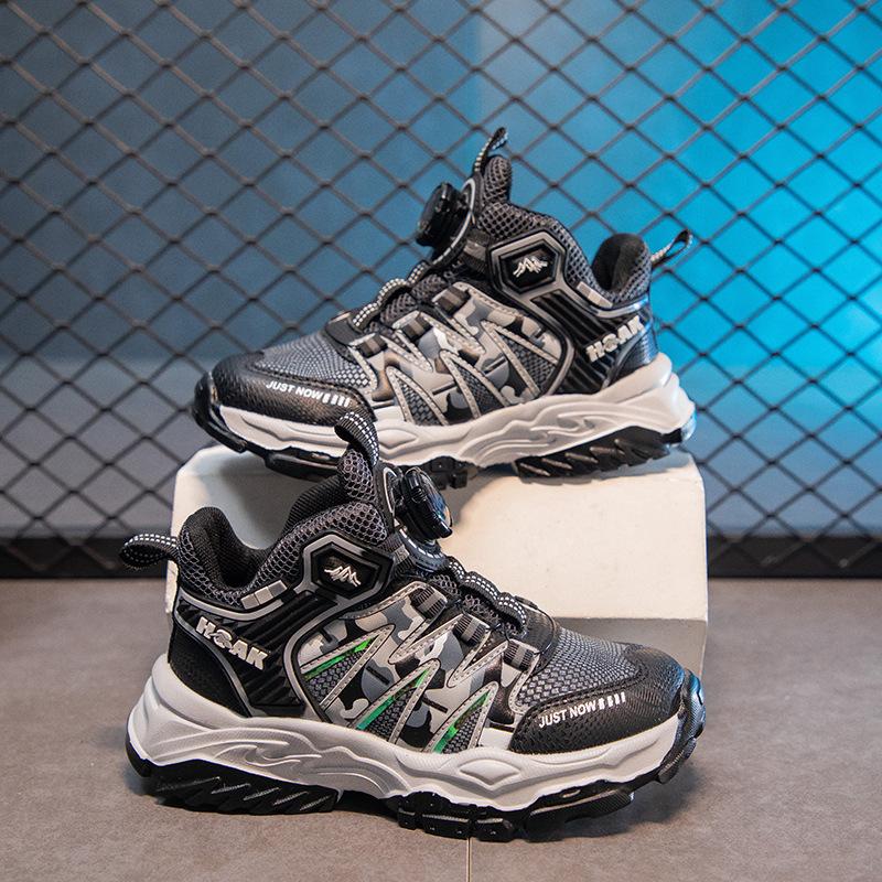 Mesh breathable fashion cool sneakers boys handsome hiking shoes rotating button outdoor casual shoes spring and autumn 32 yards inner length about 19.6CM
Mesh breathable fashion cool sneakers boys handsome hiking shoes rotating button outdoor casual shoes spring and autumn 32 yards inner length about 19.6CM