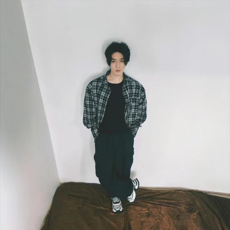 2024 Клетчатая рубашка с длинным рукавом в японском стиле Гонконга Ins Свободная рубашка для мальчиков Летнее модное универсальное повседневное пальто 3XL чёрный
2024 Клетчатая рубашка с длинным рукавом в японском стиле Гонконга Ins Свободная рубашка для мальчиков Летнее модное универсальное повседневное пальто 3XL чёрный