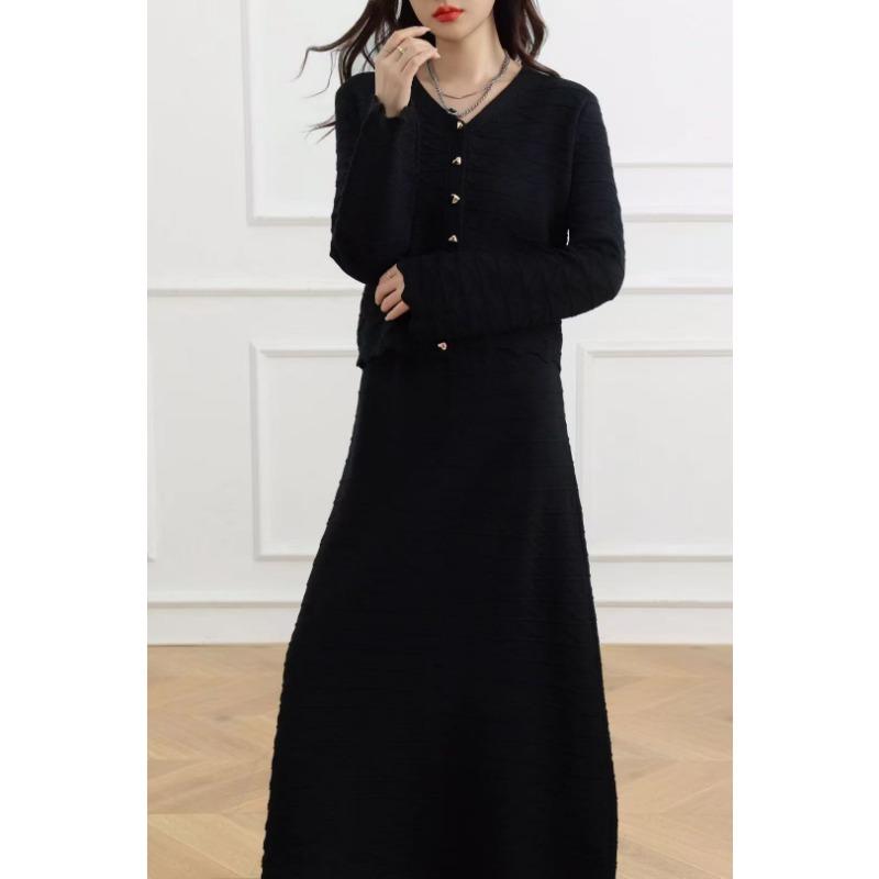 Темпераментный элегантный стиль вязаный свитерный комплект женский зимний новый дизайн плиссированная юбка свитер двойка женский one size fits all чёрный
Темпераментный элегантный стиль вязаный свитерный комплект женский зимний новый дизайн плиссированная юбка свитер двойка женский one size fits all чёрный