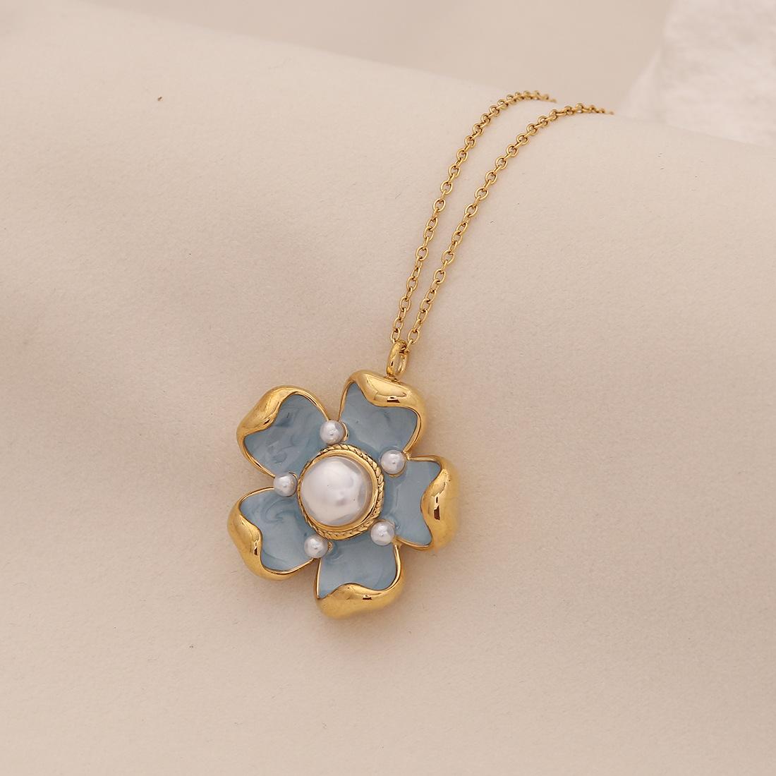 Fashionable Versatile Stainless Steel Pendant Necklace with 3D Flower and Faux Pearl, Clavicle Chain Jewelry синій
Fashionable Versatile Stainless Steel Pendant Necklace with 3D Flower and Faux Pearl, Clavicle Chain Jewelry синій