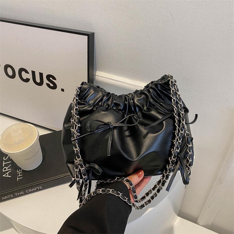2024 Women s Large Capacity Textured Bucket Shoulder Bag - Simple, Versatile Tote for Class and Commute
2024 Women s Large Capacity Textured Bucket Shoulder Bag - Simple, Versatile Tote for Class and Commute
