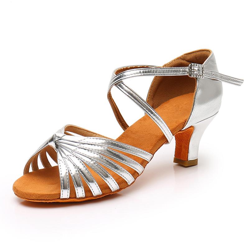Women s Tango/Ballroom/Latin Black Dance Dancing Shoes Heeled Salsa Professional Dancing Shoes for Ladies 5.5cm 7.5cm 9cm 41
Women s Tango/Ballroom/Latin Black Dance Dancing Shoes Heeled Salsa Professional Dancing Shoes for Ladies 5.5cm 7.5cm 9cm 41