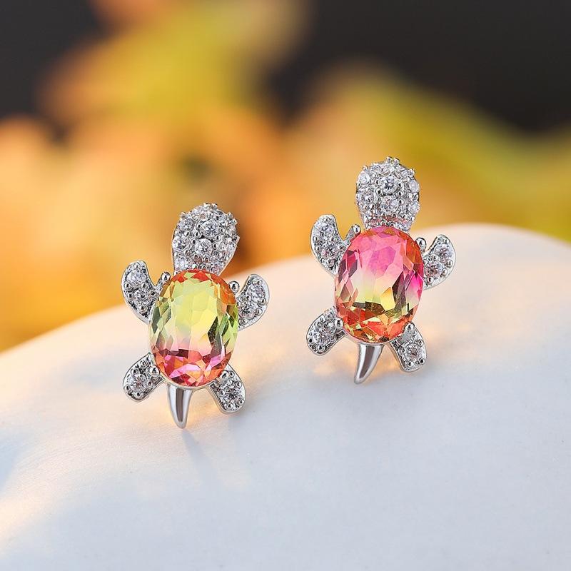 Accessories niche design, turtle stud earrings, animal micro inlaid with diamond zircon earrings
Accessories niche design, turtle stud earrings, animal micro inlaid with diamond zircon earrings