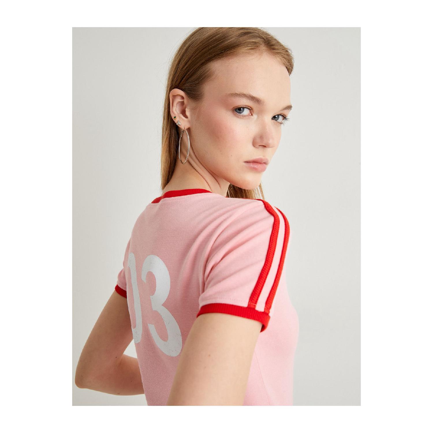 Vintage Jersey T-shirt Striped Number Printed On The Back Short Sleeve Crew Neck XS чистый
Vintage Jersey T-shirt Striped Number Printed On The Back Short Sleeve Crew Neck XS чистый