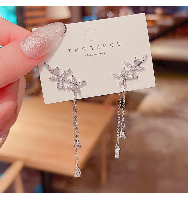 Korean Temperament Shiny Full of Zircon Flowers Tassels Dangle Earrings for Women Bride Wedding Luxury Exquisite Jewelry Gifts
Korean Temperament Shiny Full of Zircon Flowers Tassels Dangle Earrings for Women Bride Wedding Luxury Exquisite Jewelry Gifts