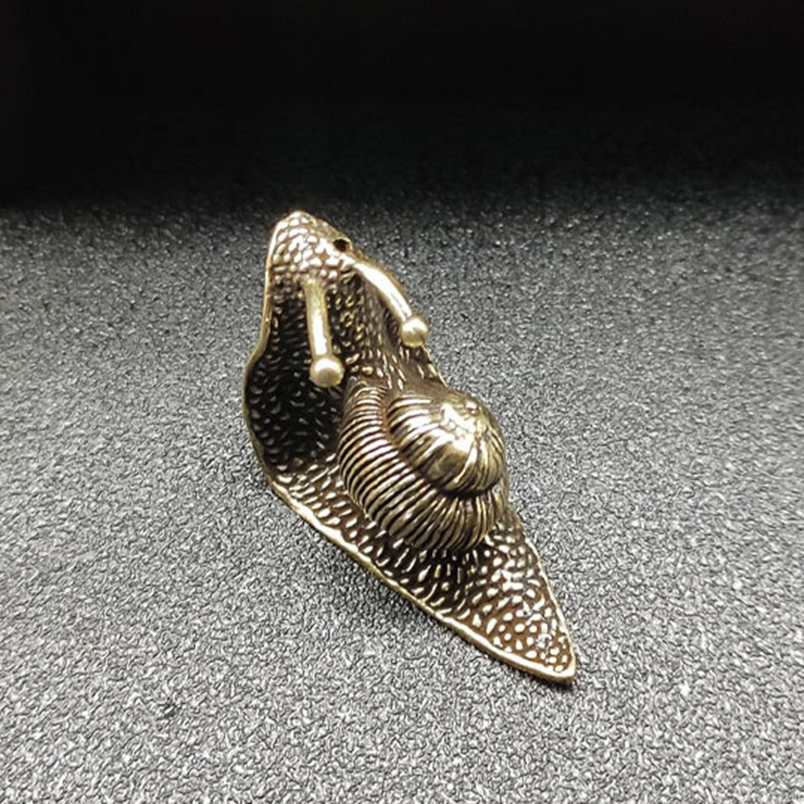 Mini Statue Miniature Sculpture Metal Art Decoration Tea Table Pure Brass Figurines for Cabinets
Mini Statue Miniature Sculpture Metal Art Decoration Tea Table Pure Brass Figurines for Cabinets