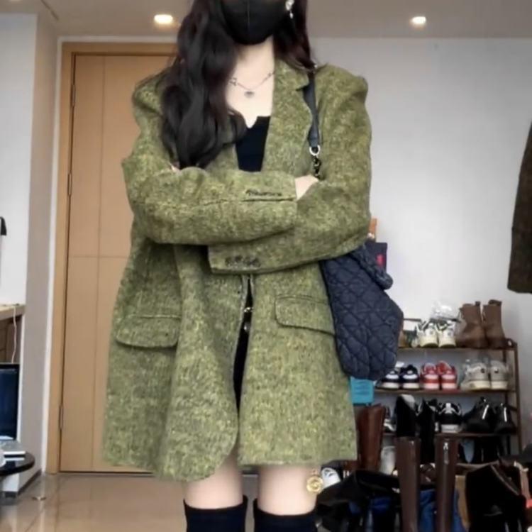 Korean-Style Women s Woolen Coat - Autumn/Winter, Small Fit, Thick Cotton-Blend XL (125-135 jin recommended)
Korean-Style Women s Woolen Coat - Autumn/Winter, Small Fit, Thick Cotton-Blend XL (125-135 jin recommended)