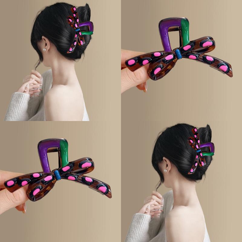 Maillard Contrast Color Drip Oil Bow Hair Grab Exquisite Advanced Grab Clip Versatile Personality Exquisite Hair Accessories Women
Maillard Contrast Color Drip Oil Bow Hair Grab Exquisite Advanced Grab Clip Versatile Personality Exquisite Hair Accessories Women