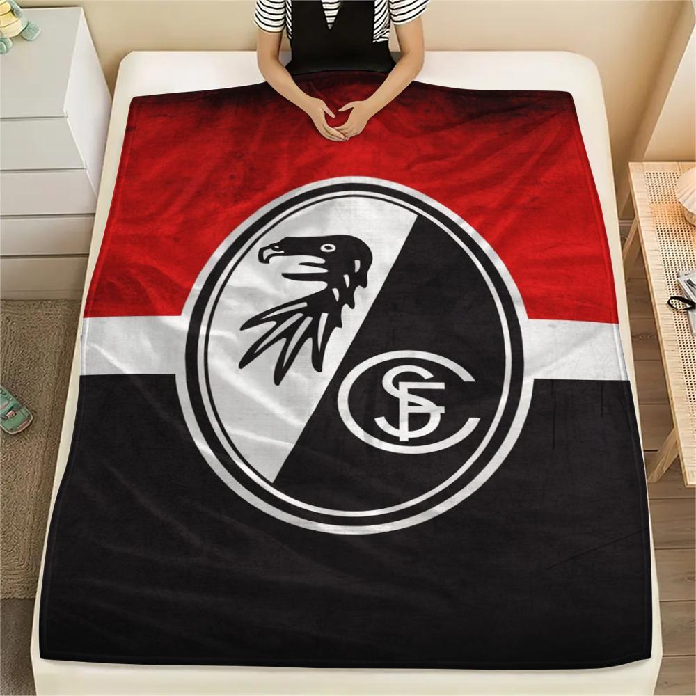 1pc SC Freiburg Print Flannel Blanket, High quality Comfortable for All Seasons, Home Decor, Warmth and Comfort, Perfect for Christmas Gifts80 80cm x 120cm
1pc SC Freiburg Print Flannel Blanket, High quality Comfortable for All Seasons, Home Decor, Warmth and Comfort, Perfect for Christmas Gifts80 80cm x 120cm