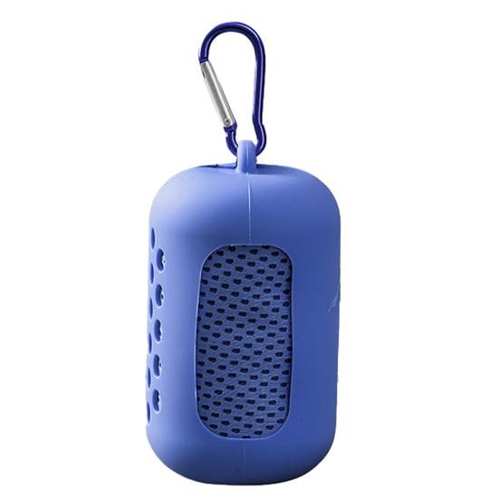 Reusable Cooling Towel Microfiber Cooling Towel with Carabiner Silicone Case Breathable Sweat Towel for Neck Face Running Hiking Fitness 1 Set темно-синього кольору
Reusable Cooling Towel Microfiber Cooling Towel with Carabiner Silicone Case Breathable Sweat Towel for Neck Face Running Hiking Fitness 1 Set темно-синього кольору