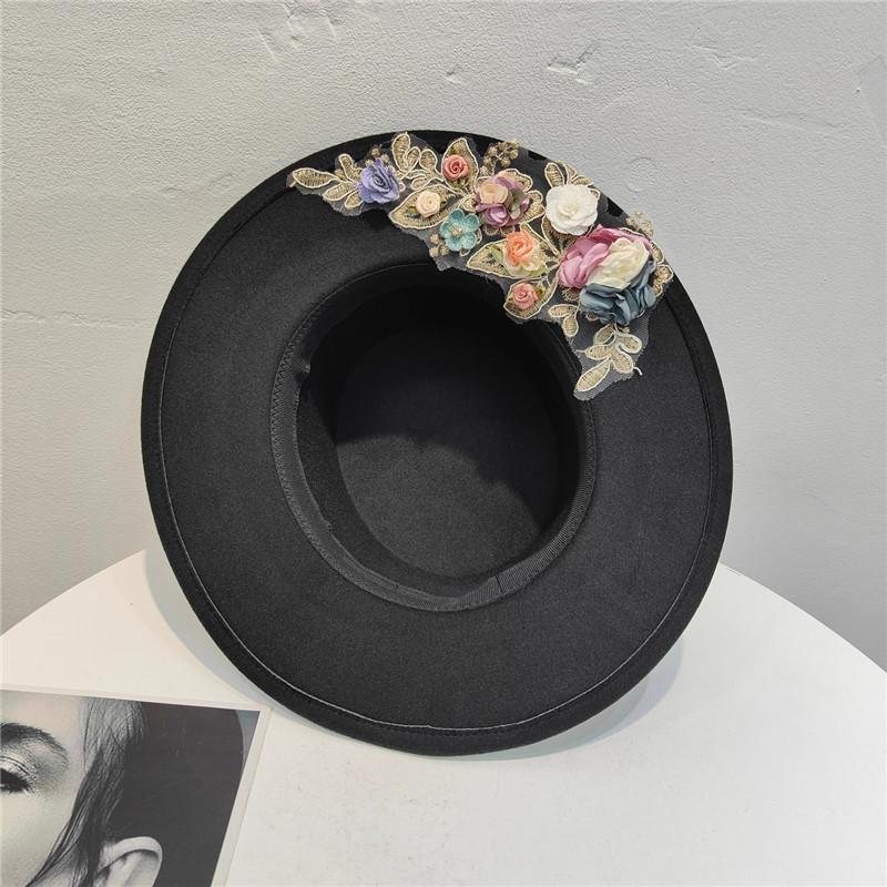 202510-shi INS CHIC autumn polyester embroidery lace flower elegant retro lady fedoras cap women leisure panama jazz hat polyester чорний
202510-shi INS CHIC autumn polyester embroidery lace flower elegant retro lady fedoras cap women leisure panama jazz hat polyester чорний