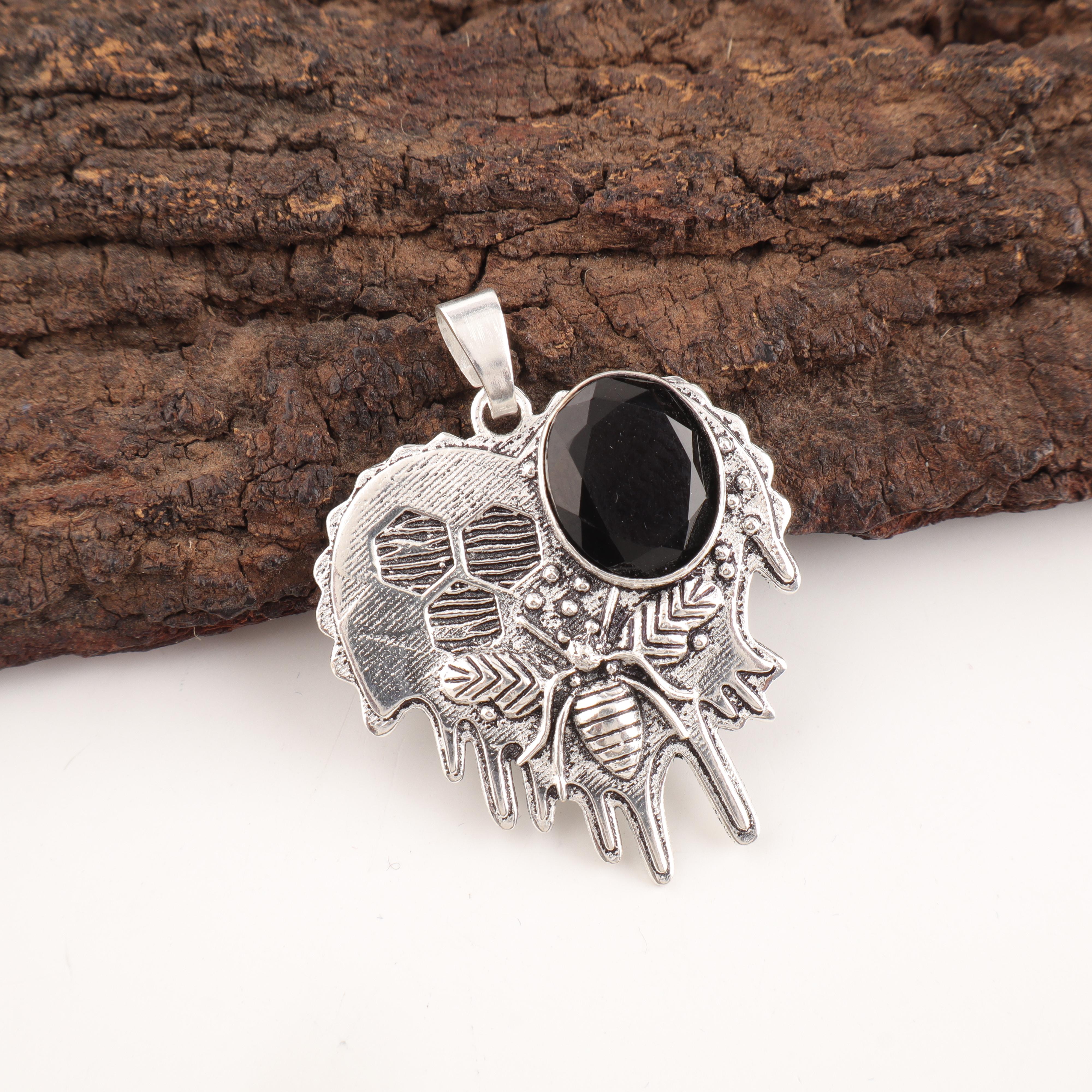 Black Onyx Gemstone Silver Jewelry, 925 Sterling Silver Pendant, Handmade Designer Onyx Pendant Gift For Catholics 1.49 Inches чёрный
Black Onyx Gemstone Silver Jewelry, 925 Sterling Silver Pendant, Handmade Designer Onyx Pendant Gift For Catholics 1.49 Inches чёрный