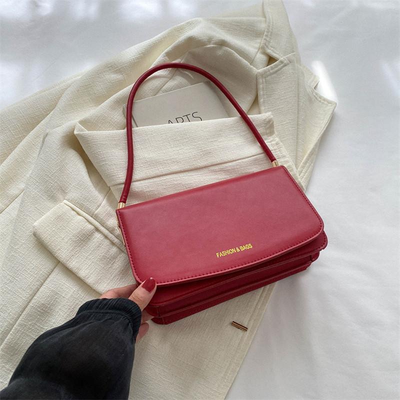Trendy Green And Brown Simple Shoulder Bag For Everyday Use And Style червоний
Trendy Green And Brown Simple Shoulder Bag For Everyday Use And Style червоний